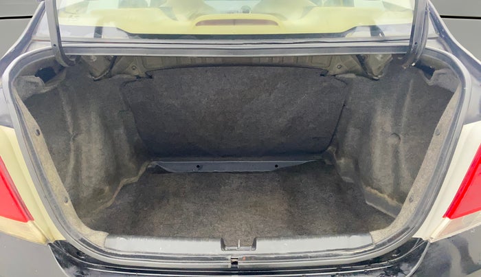 2013 Honda Amaze 1.2L I-VTEC S, Petrol, Manual, 1,10,612 km, Boot Open Zoomed View