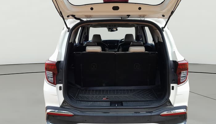 2022 KIA CARENS LUXURY PLUS 1.5 DIESEL AT 6 STR, Diesel, Automatic, 1,38,060 km, Boot Open Zoomed View