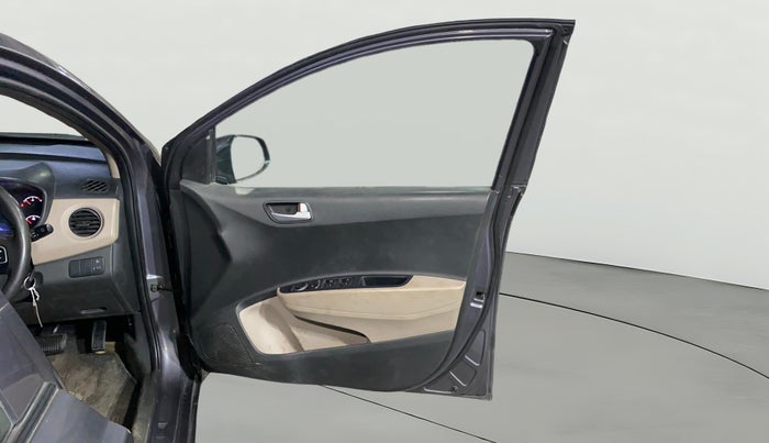 2017 Hyundai Grand i10 SPORTZ (O) AT 1.2 KAPPA VTVT, Petrol, Automatic, 77,839 km, RHS Front Door