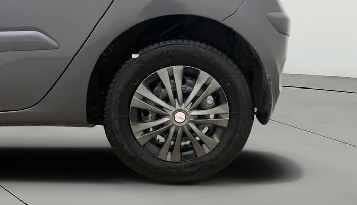 2013 Hyundai i10 SPORTZ 1.2, Petrol, Manual, 1,15,482 km, Left Rear Wheel