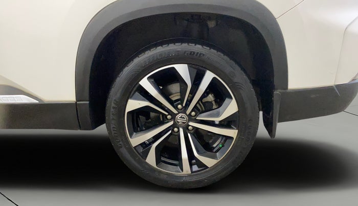 2023 MG HECTOR PLUS SAVVY PRO 1.5 TURBO CVT 7 STR, Petrol, Automatic, 59,794 km, Left Rear Wheel