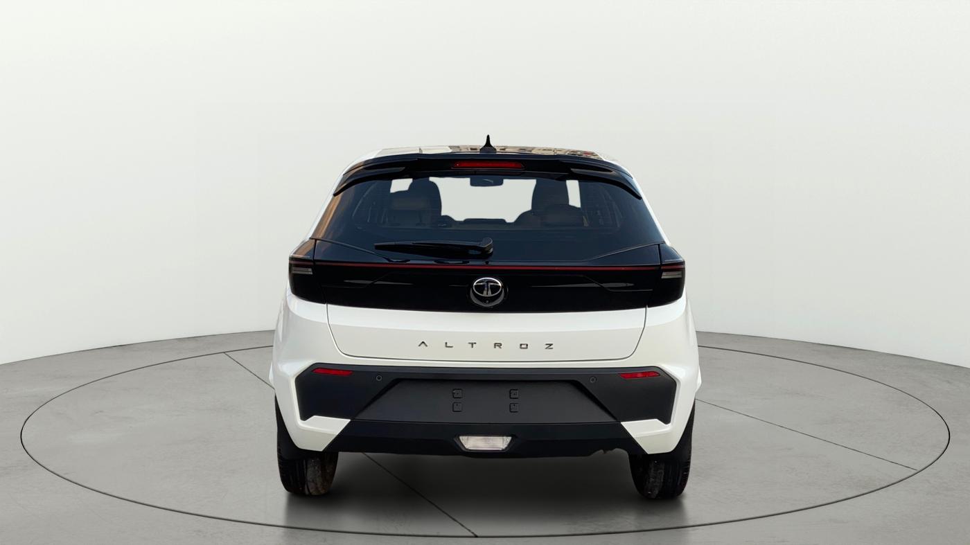 2026 Tata ALTROZ Accomplished S Petrol 5 MT, Petrol, Manual, 3,207 km, Back/Rear