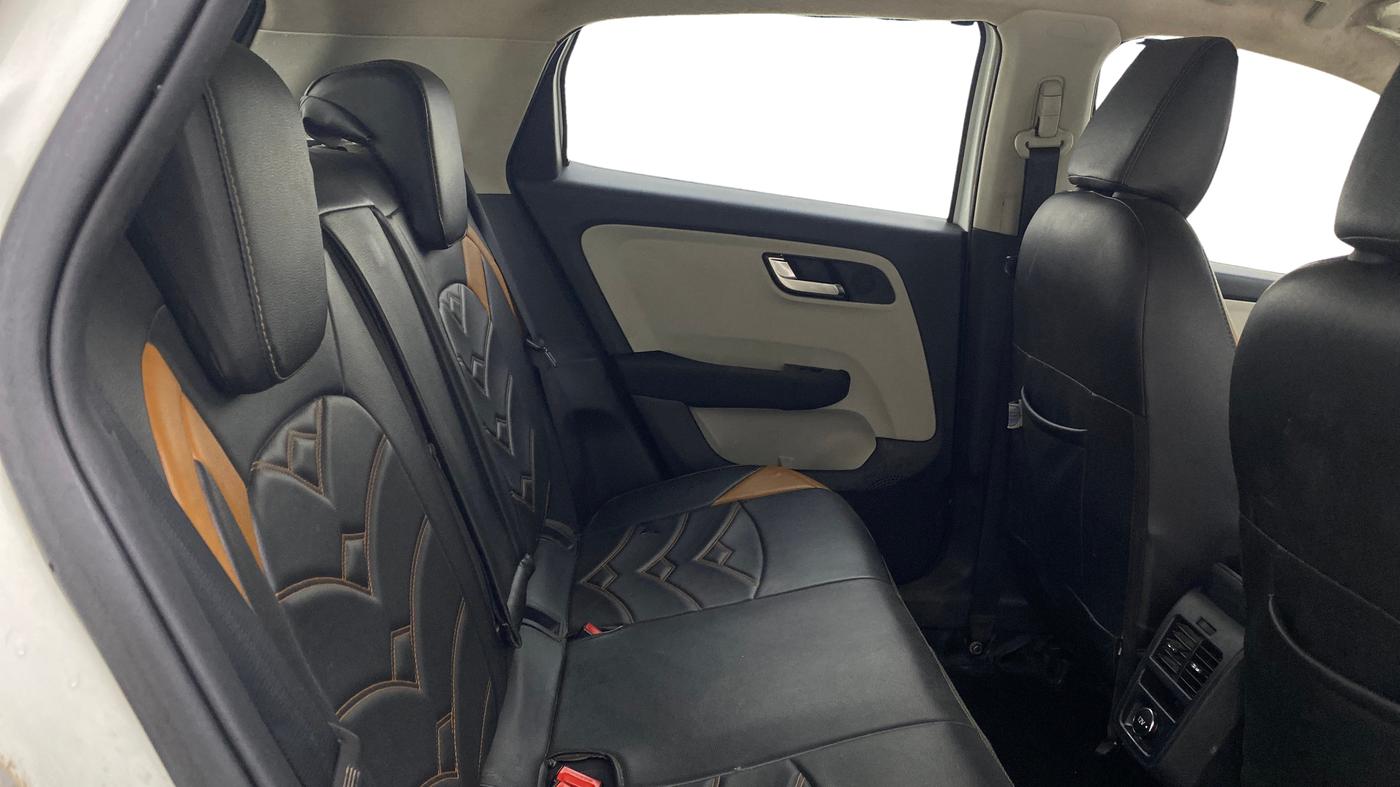 2023 Tata ALTROZ XZ (O) PETROL, Petrol, Manual, 52,627 km, Right Side Rear Door Cabin