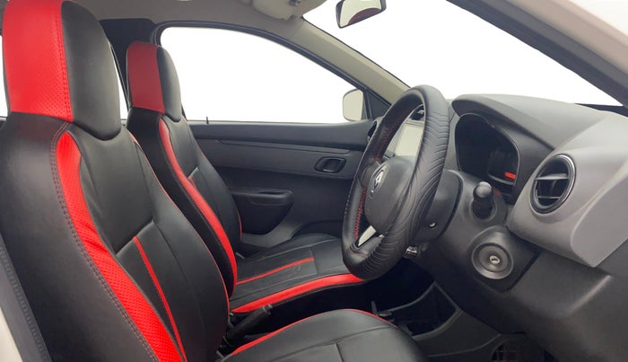 2016 Renault Kwid RXT 1.0 AMT, Petrol, Automatic, 42,049 km, Right Side Front Door Cabin