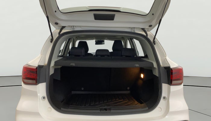 2024 MG ASTOR Select 1.5 MT (Ivory), Petrol, Manual, 11,319 km, Boot Open Zoomed View