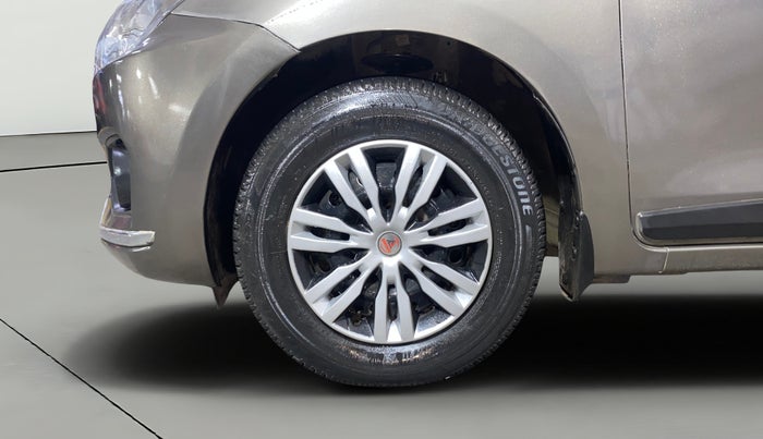 2019 Maruti Dzire VXI AMT, Petrol, Automatic, 28,243 km, Left Front Wheel