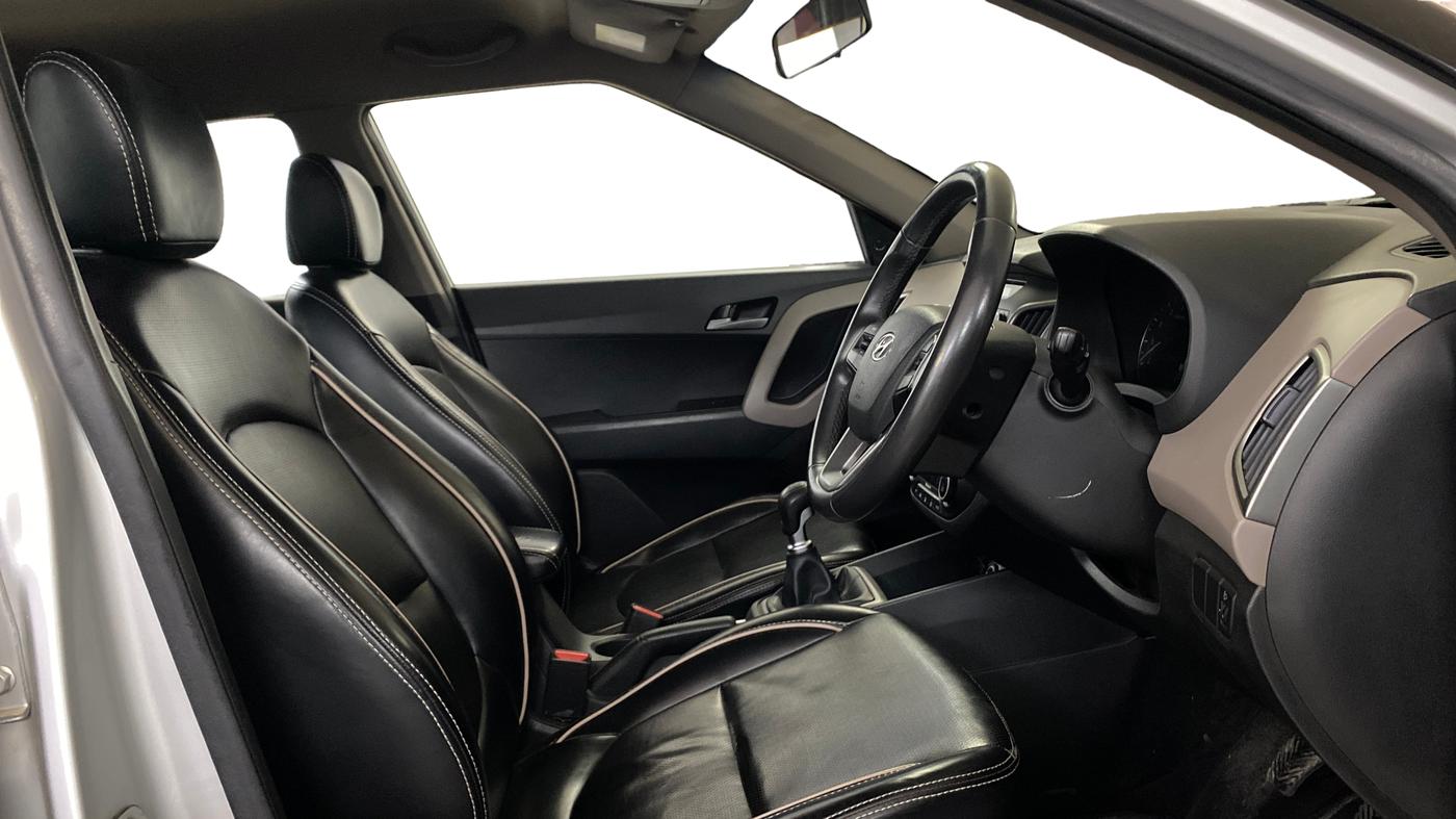 2016 Hyundai Creta SX PLUS 1.6 PETROL, Petrol, Manual, 37,387 km, Right Side Front Door Cabin