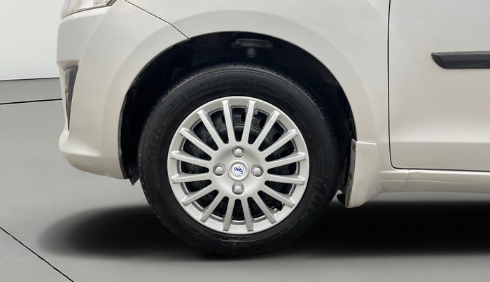 2015 Maruti Ertiga VXI, Petrol, Manual, 65,356 km, Left Front Wheel