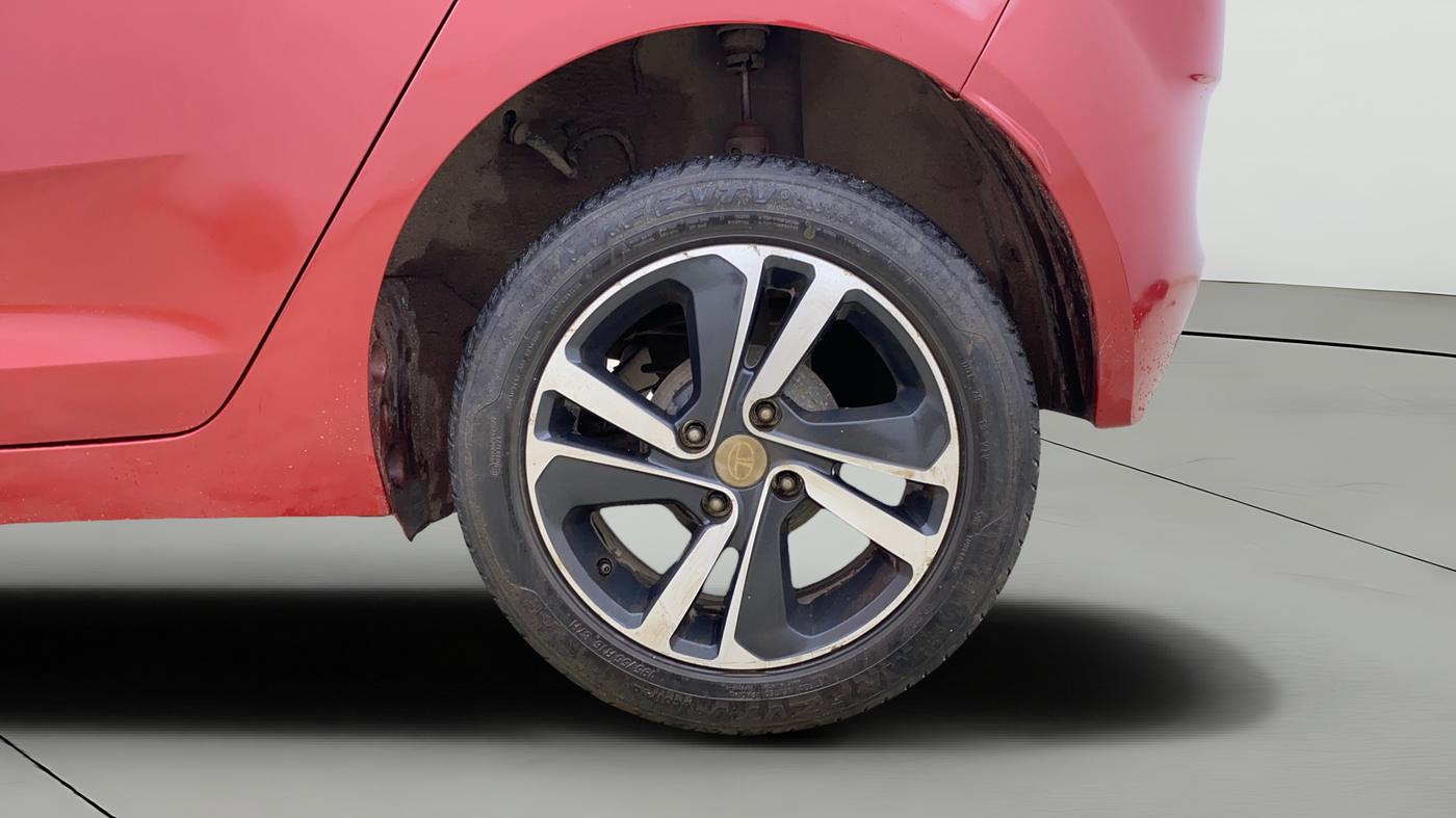 2020 Tata ALTROZ XZ PETROL, Petrol, Manual, 48,191 km, Left Rear Wheel