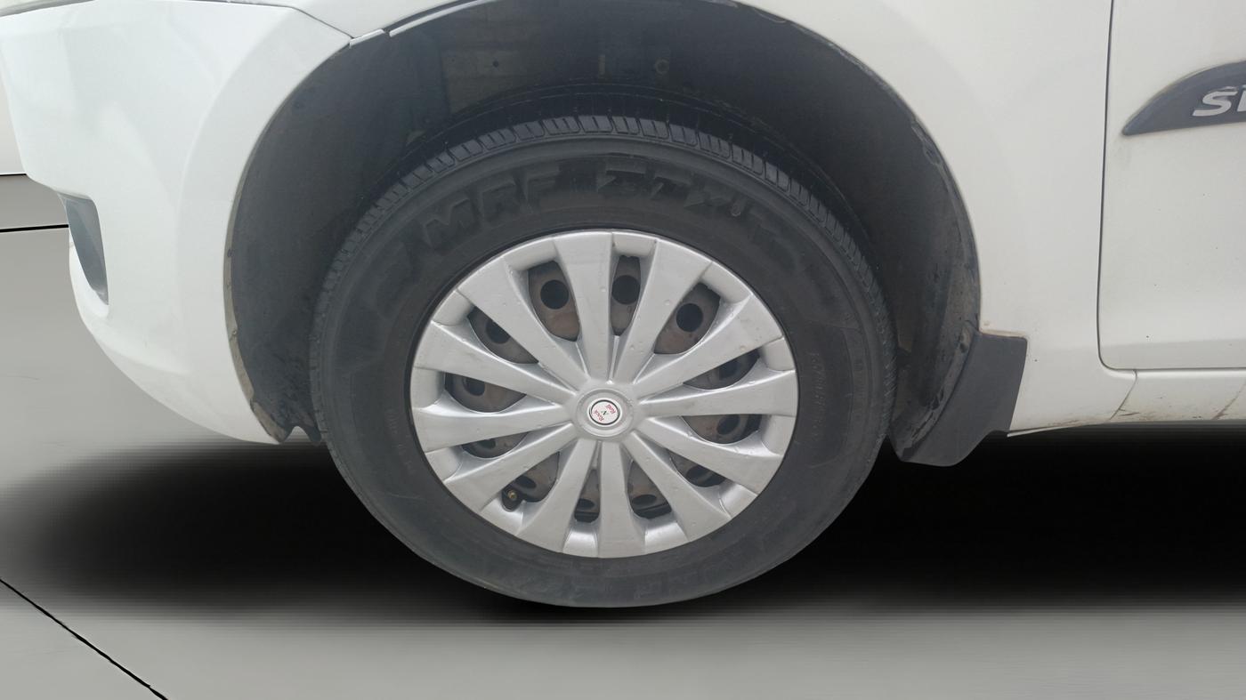 2014 Maruti Swift VXI, Petrol, Manual, 1,19,088 km, Left Front Wheel