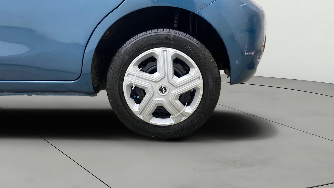 2015 Nissan Micra XL CVT, Petrol, Automatic, 67,653 km, Left Rear Wheel