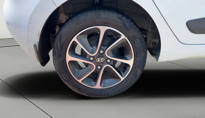 2019 Hyundai Grand i10 ASTA 1.2 KAPPA VTVT, Petrol, Manual, 1,04,358 km, Right Rear Wheel