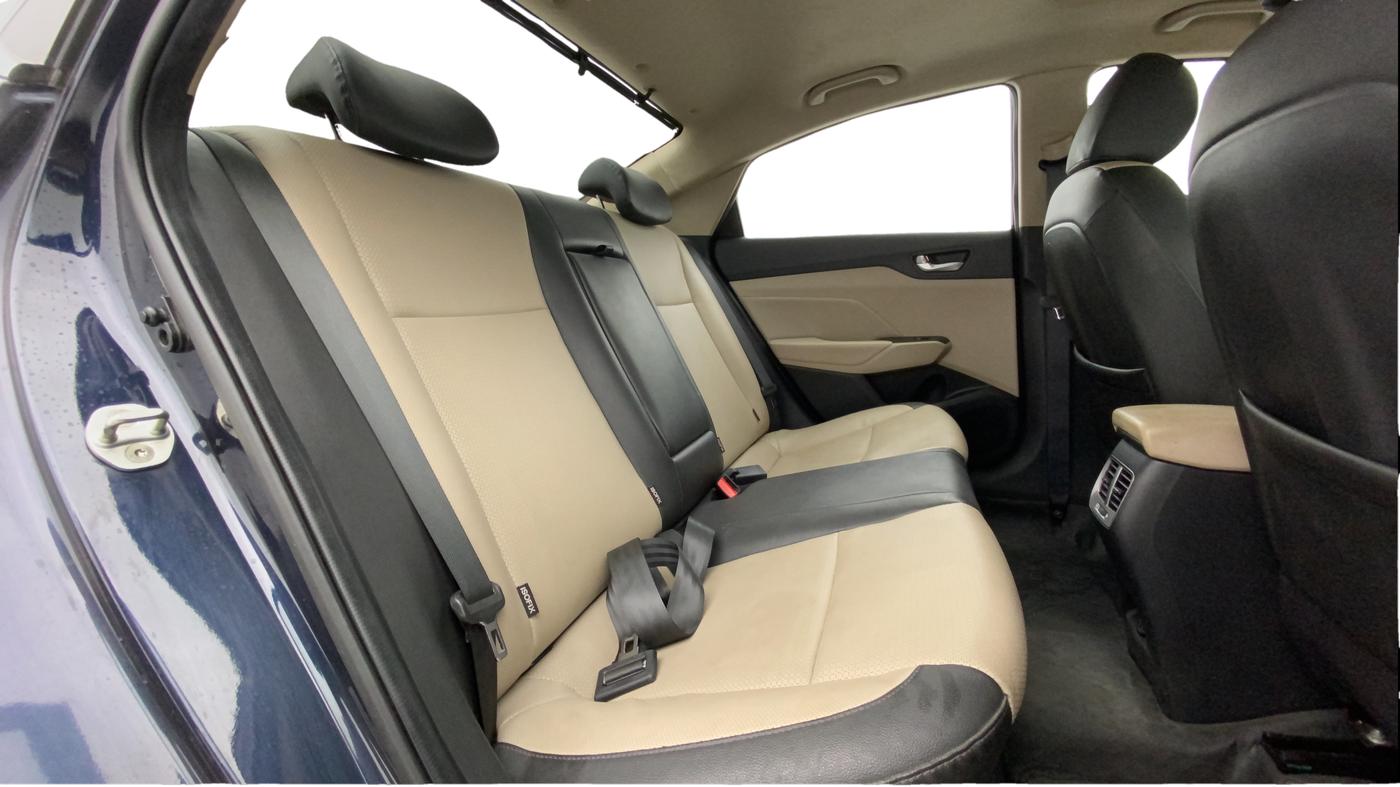 2021 Hyundai Verna SX (O)1.5 VTVT, Petrol, Manual, 43,157 km, Right Side Rear Door Cabin
