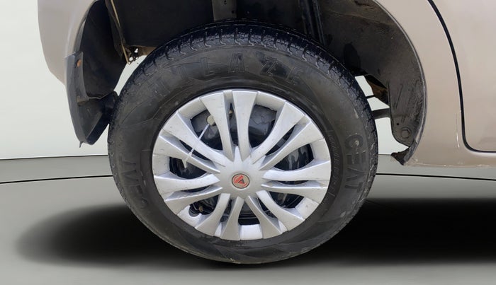 2018 Datsun Redi Go S 1.0 AMT, Petrol, Automatic, 31,772 km, Right Rear Wheel