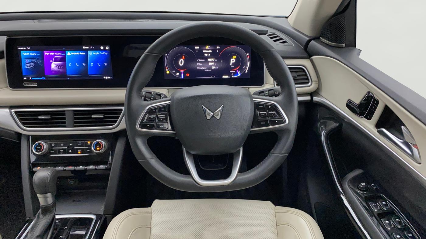 2022 Mahindra XUV700 AX 7 LUXURY D AT 7 STR, Diesel, Automatic, 1,234 km, Steering Wheel Close Up