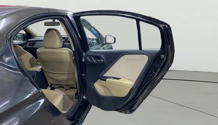 2017 Honda City 1.5L I-VTEC V MT, Petrol, Manual, 1,27,508 km, RHS Rear Door