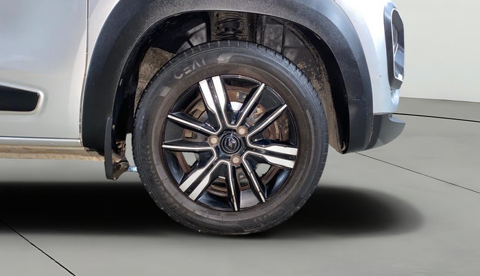 2023 Renault Kwid CLIMBER AMT 1.0, Petrol, Automatic, 11,924 km, Right Front Wheel