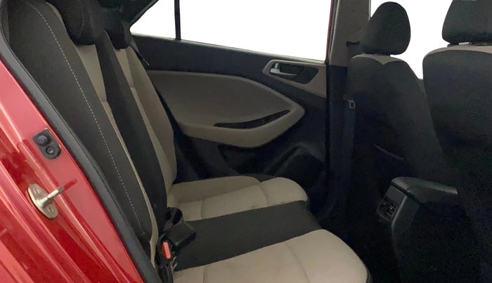 2016 Hyundai Elite i20 ASTA 1.2 (O), Petrol, Manual, 29,454 km, Right Side Rear Door Cabin