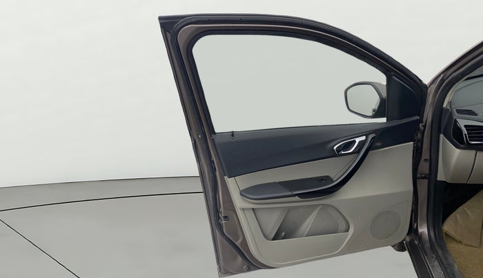 2018 Tata Tiago XZ PETROL, Petrol, Manual, 75,156 km, LHS Front Door