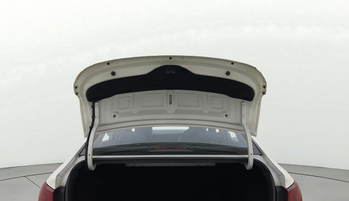 2019 Hyundai Verna 1.6 VTVT SX O, Petrol, Manual, 47,209 km, Boot Door Open