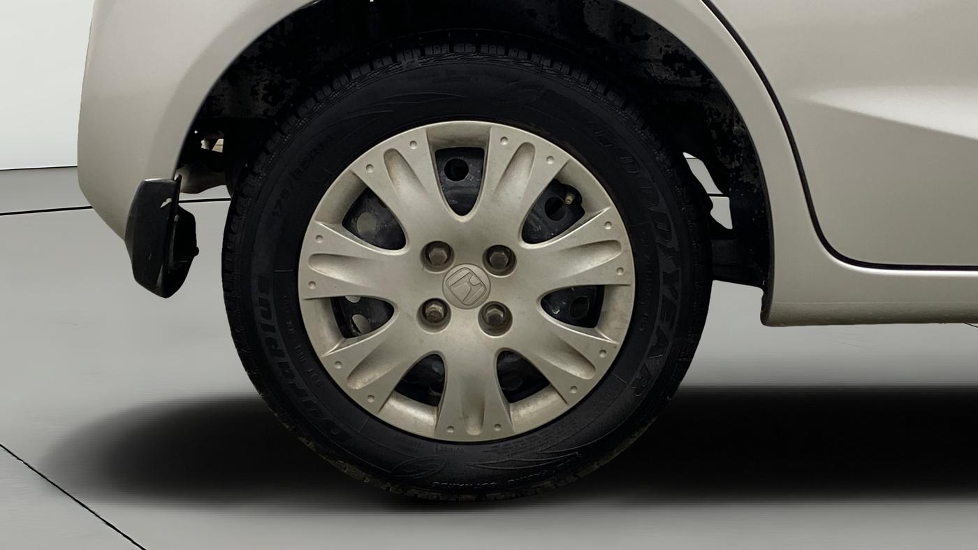 2013 Honda Brio S MT, Petrol, Manual, 27,469 km, Right Rear Wheel