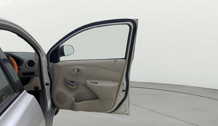 2015 Datsun Go T, Petrol, Manual, 1,22,106 km, RHS Front Door