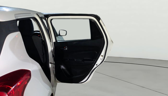 2021 Maruti Swift VXI, CNG, Manual, 32,199 km, RHS Rear Door