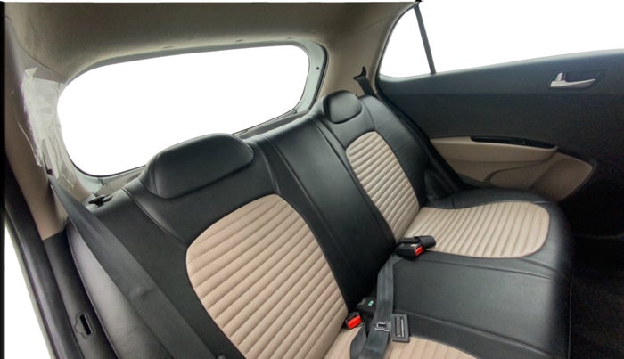 2019 Hyundai Grand i10 SPORTZ 1.2 KAPPA VTVT, Petrol, Manual, 71,374 km, Right Side Rear Door Cabin