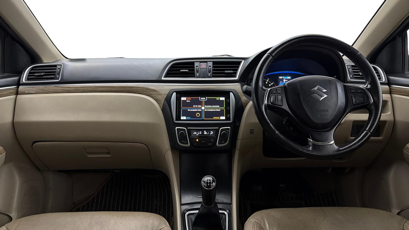 2019 Maruti Ciaz ALPHA 1.5 SHVS PETROL, Petrol, Manual, 1,05,643 km, Dashboard