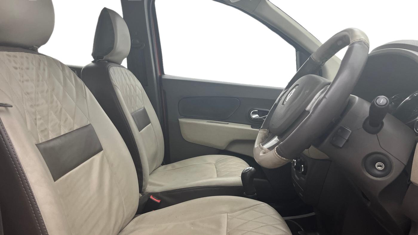 2017 Renault Lodgy 85 PS RXZ STEPWAY 8 STR, Diesel, Manual, 83,902 km, Right Side Front Door Cabin