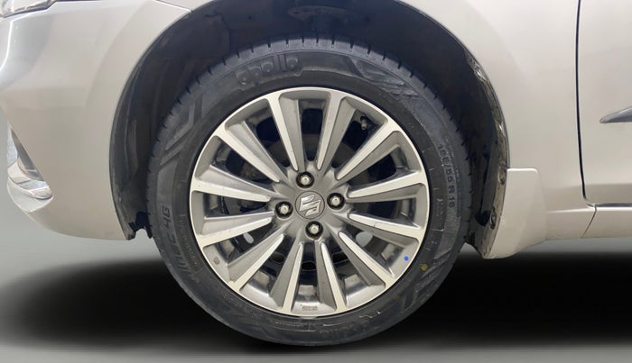 2018 Maruti Ciaz ALPHA 1.5 SHVS PETROL, Petrol, Manual, 53,489 km, Left Front Wheel