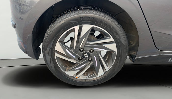 2022 Hyundai NEW I20 ASTA (O) 1.0 TURBO GDI DCT, Petrol, Automatic, 13,442 km, Right Rear Wheel