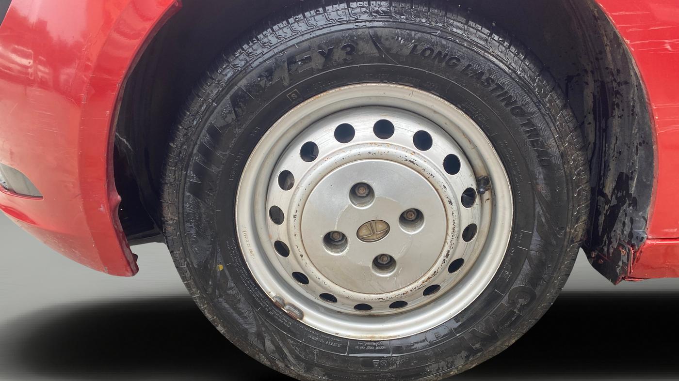 2020 Tata ALTROZ XM PETROL, Petrol, Manual, 43,045 km, Left Front Wheel