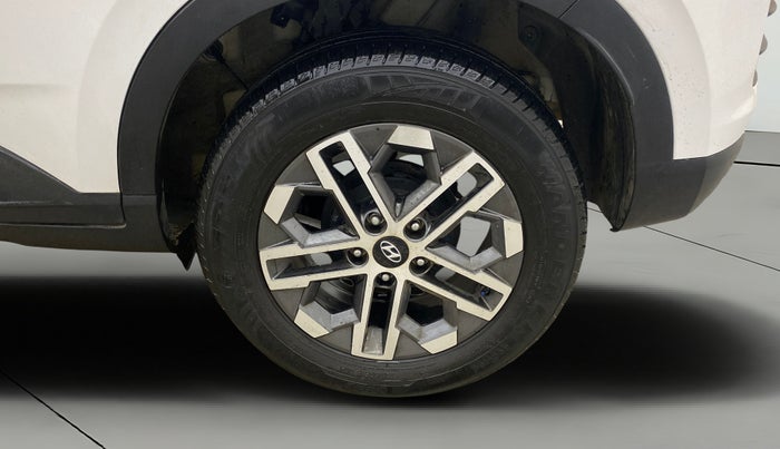 2023 Hyundai VENUE SX (O) 1.0 TURBO DCT, Petrol, Automatic, 11,876 km, Left Rear Wheel