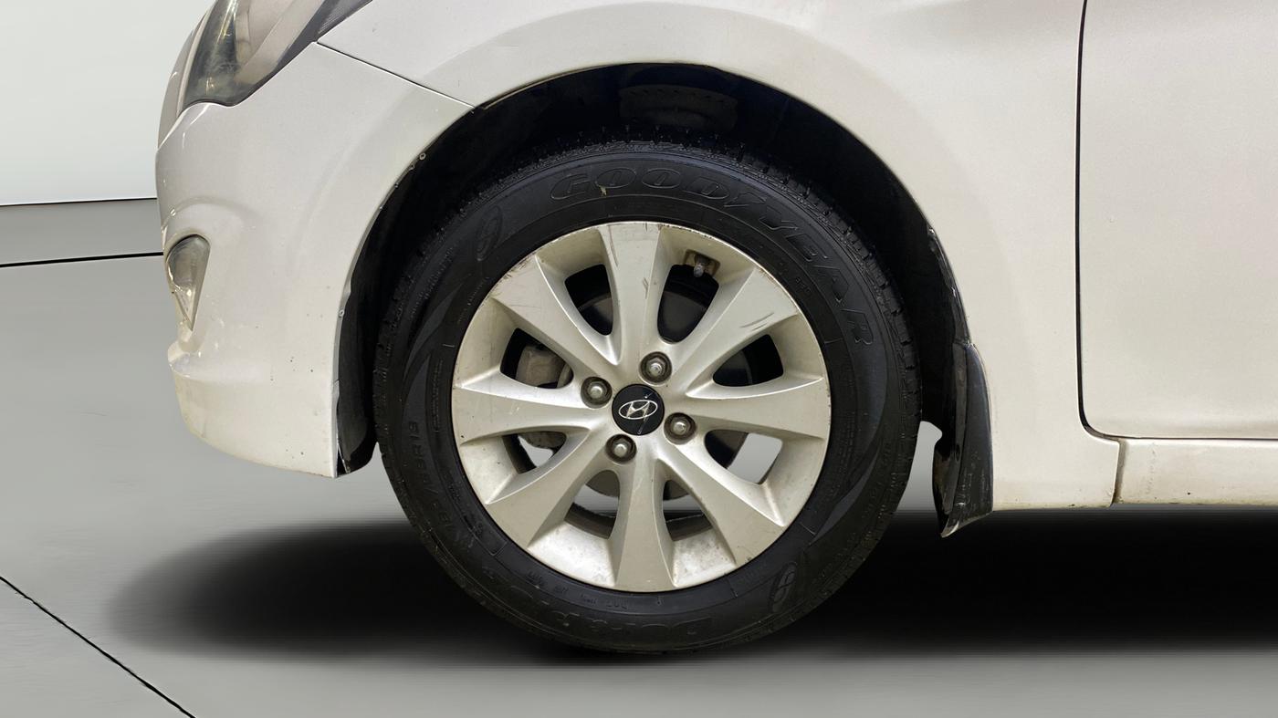 2015 Hyundai Verna FLUIDIC 4S 1.6 VTVT S(O), CNG, Manual, 46,565 km, Left Front Wheel