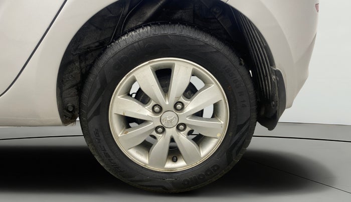 2013 Hyundai i20 SPORTZ 1.2, Petrol, Manual, 61,889 km, Left Rear Wheel