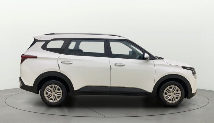 2023 KIA CARENS PRESTIGE 1.5 PETROL 7 STR, Petrol, Manual, 37,435 km, Right Side View