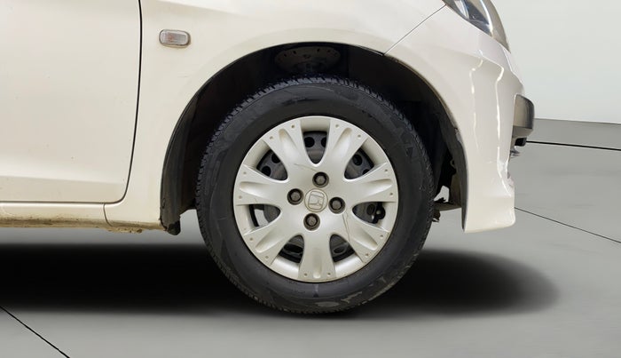 2014 Honda Brio S MT, Petrol, Manual, 1,00,976 km, Right Front Wheel