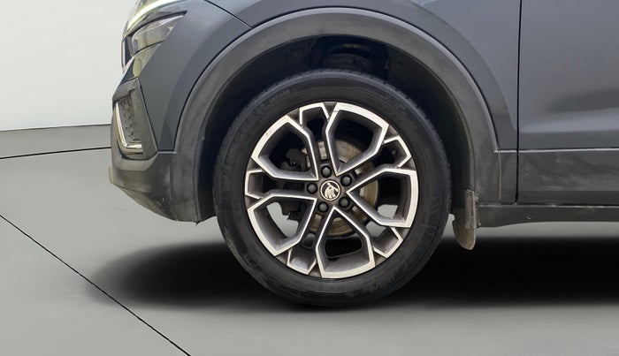 2021 Skoda KUSHAQ STYLE 1.0L TSI AT, Petrol, Automatic, 53,781 km, Left Front Wheel