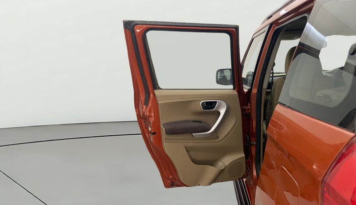 2016 Mahindra TUV300 T8, Diesel, Manual, 76,095 km, LHS Rear Door