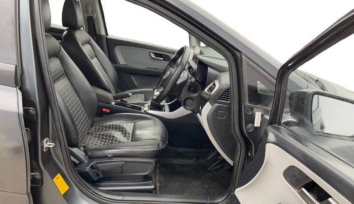 2020 Tata ALTROZ XZ PETROL, Petrol, Manual, 86,281 km, Right Side Front Door Cabin