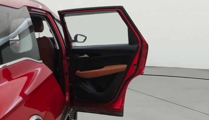 2021 MG HECTOR PLUS SHARP 1.5 PETROL TURBO CVT 6-STR, Petrol, Automatic, 29,432 km, RHS Rear Door