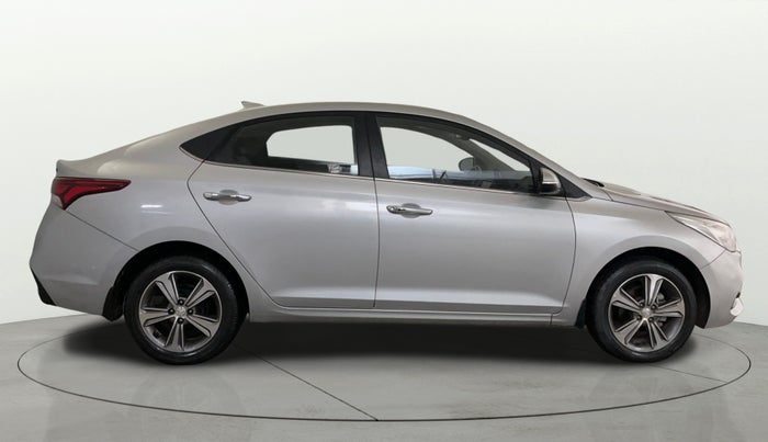 2017 Hyundai Verna 1.6 VTVT SX O, Petrol, Manual, 17,693 km, Right Side View