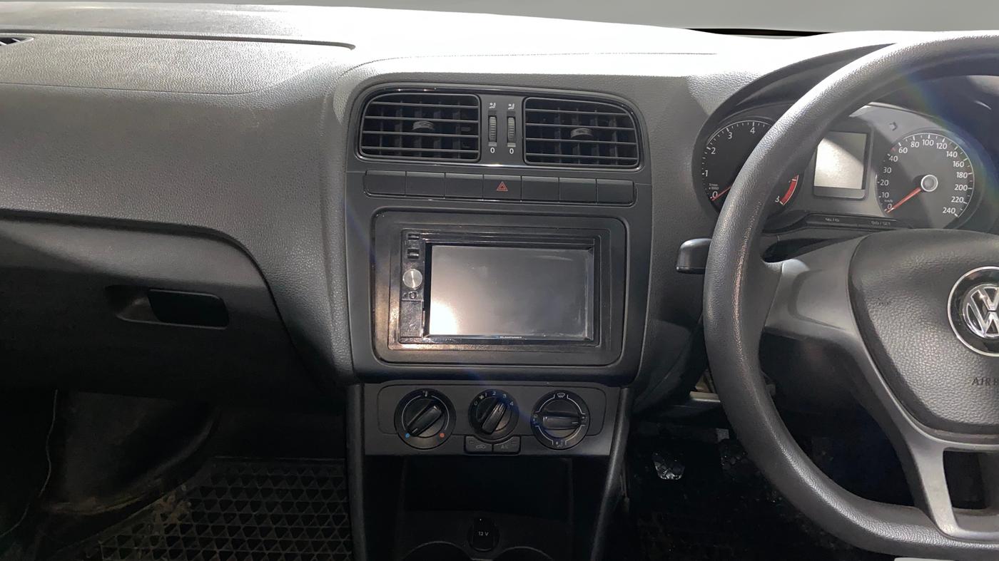 2018 Volkswagen Ameo TRENDLINE 1.0L, Petrol, Manual, 61,668 km, Air Conditioner