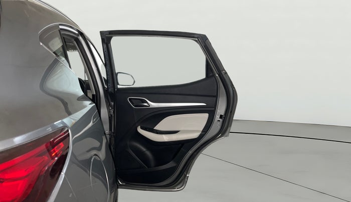 2022 MG ASTOR SMART EX 1.5 MT, Petrol, Manual, 17,169 km, RHS Rear Door