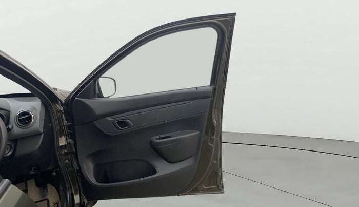 2017 Renault Kwid RXT 1.0 AMT (O), Petrol, Automatic, 33,232 km, RHS Front Door