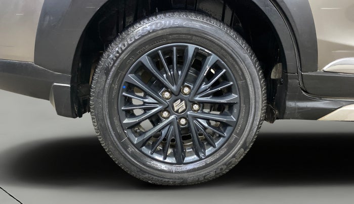 2022 Maruti XL6 ZETA AT, Petrol, Automatic, 39,772 km, Right Rear Wheel