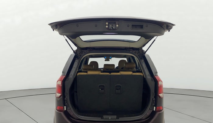 2019 Mahindra XUV500 W11 AT, Diesel, Automatic, 85,421 km, Boot Door Open