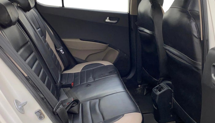 2016 Hyundai Xcent S 1.2, Petrol, Manual, 26,710 km, Right Side Rear Door Cabin