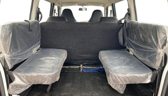 2022 Maruti Eeco 5 STR AC (O), Petrol, Manual, 14,671 km, Third Seat Row ( optional )